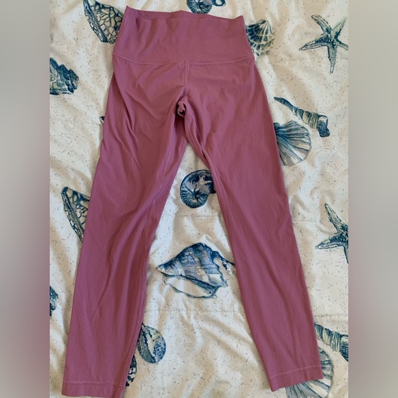 EUC Lululemon Athletica ribbed Leggings - Picture 1 of 7